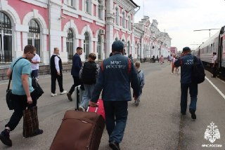 Дети из Алчевска наслаждаются каникулами в Вологодской области