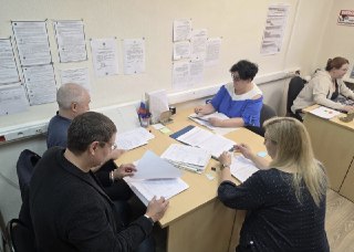 Рабочая Группа Проверяет Документы Кандидатов в Депутаты ЗСО